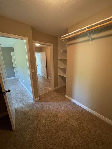 3503 TIMBER RUN DR, Columbia, MO 65203