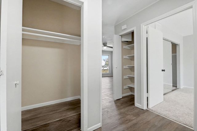 5213 E 20th St N, Wichita, KS 67208