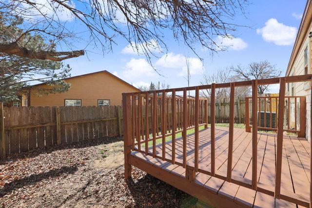 5213 E 20th St N, Wichita, KS 67208