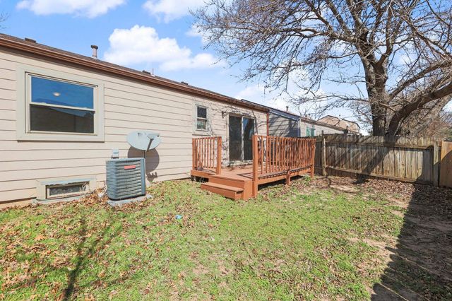 5213 E 20th St N, Wichita, KS 67208