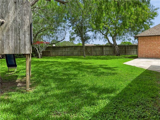 6402 Bellac St, Corpus Christi, TX 78414