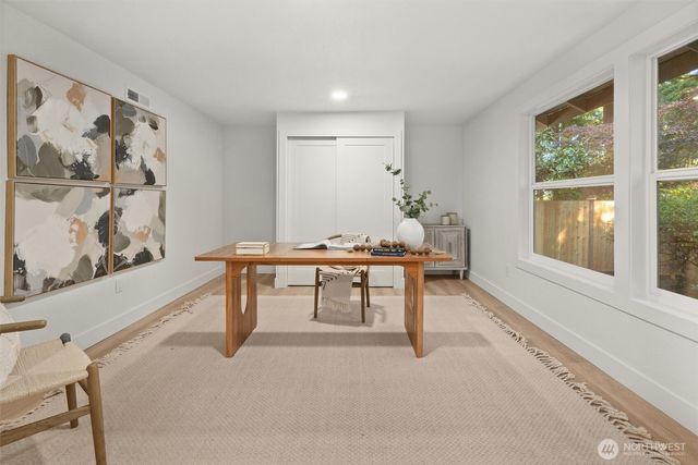 10406 115th Place NE, Kirkland, WA 98033