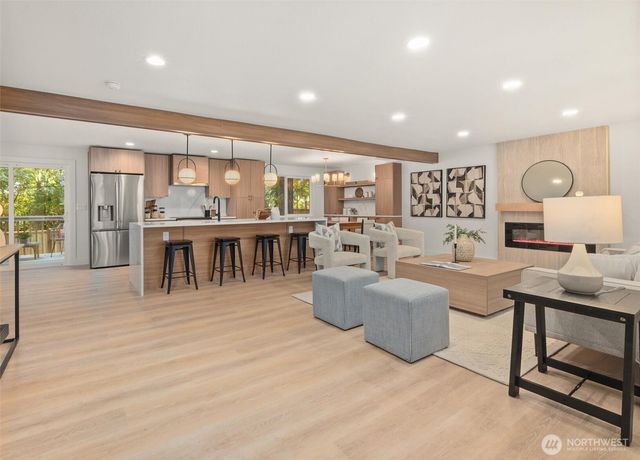 10406 115th Place NE, Kirkland, WA 98033