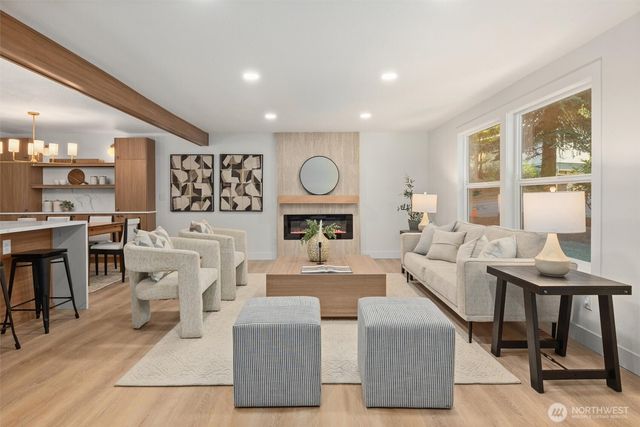 10406 115th Place NE, Kirkland, WA 98033