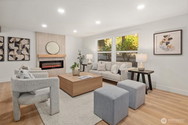 10406 115th Place NE, Kirkland, WA 98033