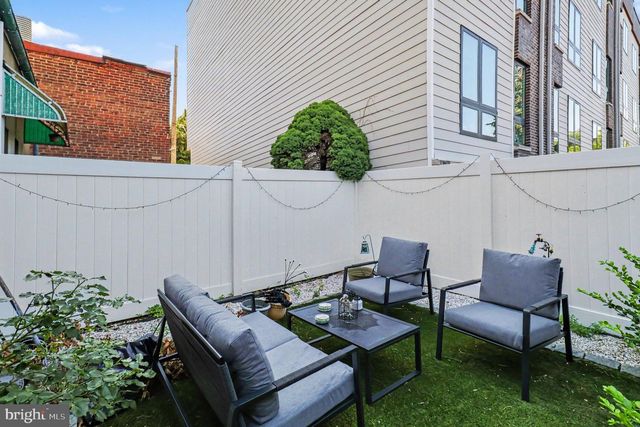 154 W SALAIGNAC ST, Philadelphia, PA 19128