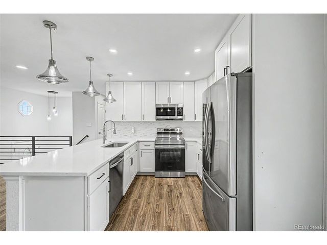 995 W Nolte Dr, Colorado Springs, CO 80916