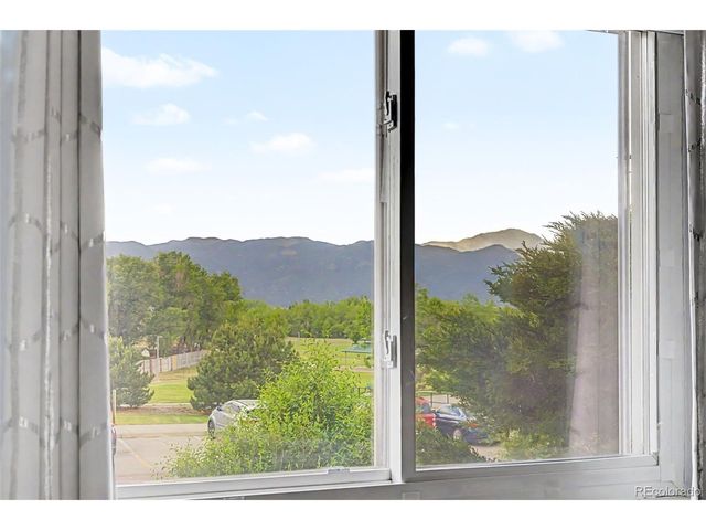 995 W Nolte Dr, Colorado Springs, CO 80916