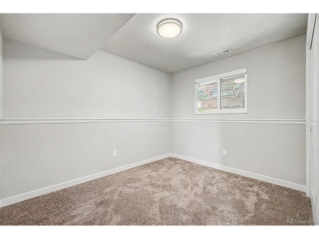 995 W Nolte Dr, Colorado Springs, CO 80916