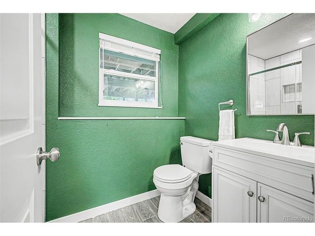 995 W Nolte Dr, Colorado Springs, CO 80916