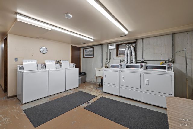 4208 N Keystone Avenue 3F, Chicago, IL 60641
