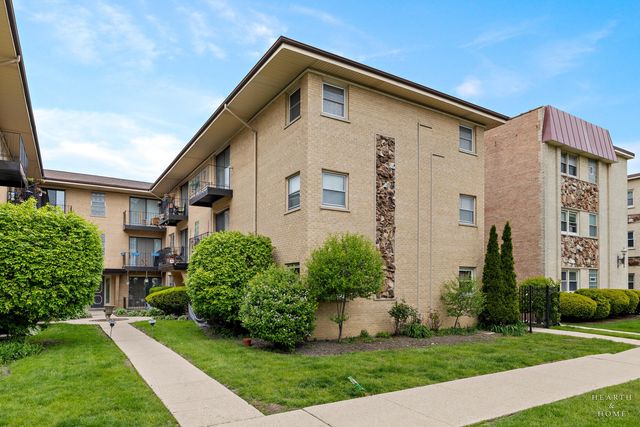 4208 N Keystone Avenue 3F, Chicago, IL 60641