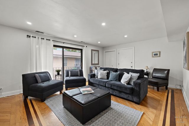 4208 N Keystone Avenue 3F, Chicago, IL 60641