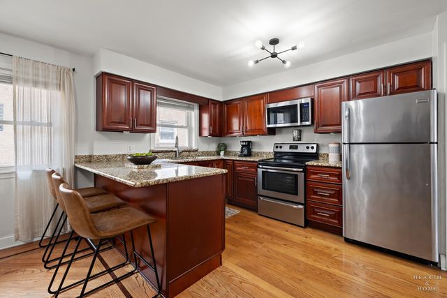 4208 N Keystone Avenue 3F, Chicago, IL 60641