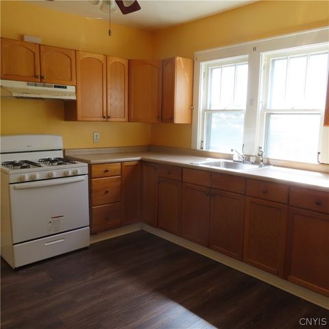 105-107 Twin Hills Drive, Syracuse, NY 13207