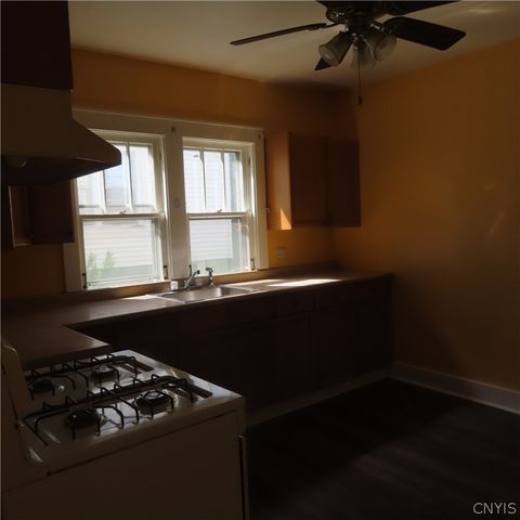105-107 Twin Hills Drive, Syracuse, NY 13207