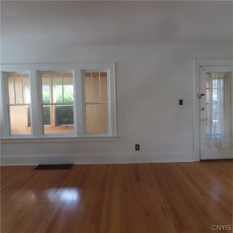 105-107 Twin Hills Drive, Syracuse, NY 13207