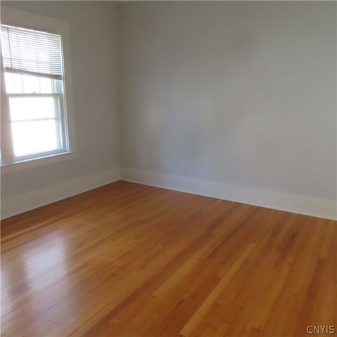 105-107 Twin Hills Drive, Syracuse, NY 13207