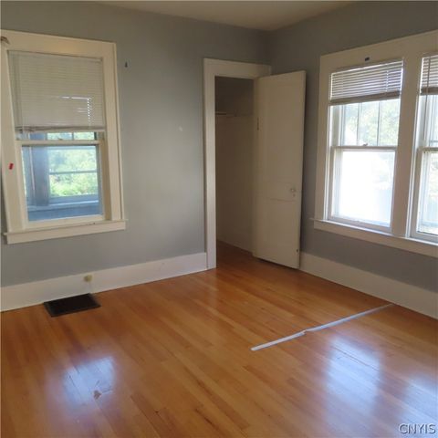 105-107 Twin Hills Drive, Syracuse, NY 13207