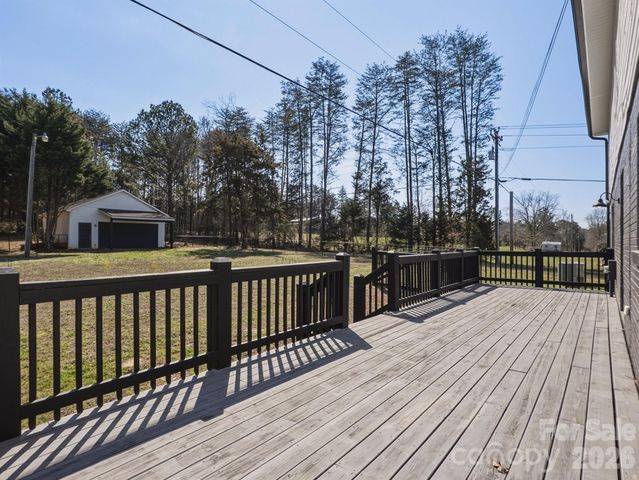 330 Skyview Drive, Catawba, SC 29704