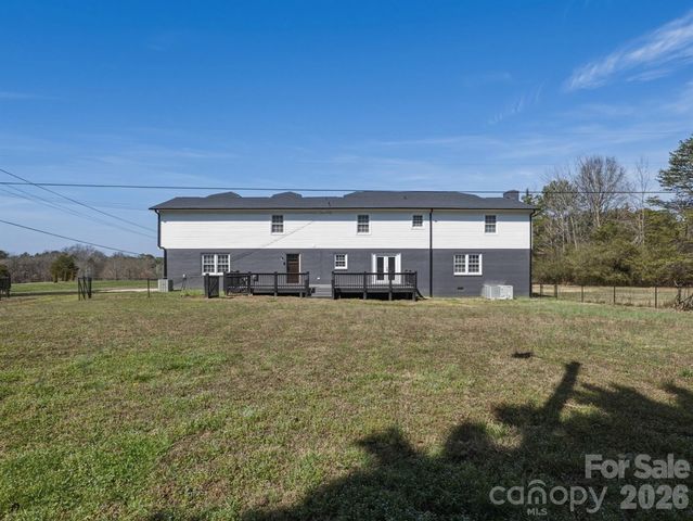 330 Skyview Drive, Catawba, SC 29704