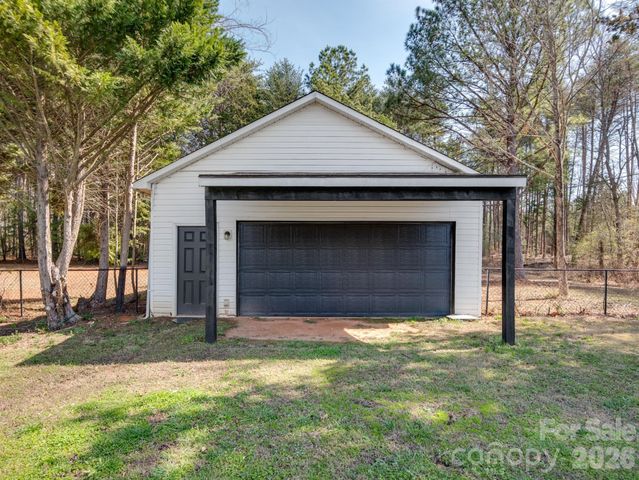330 Skyview Drive, Catawba, SC 29704