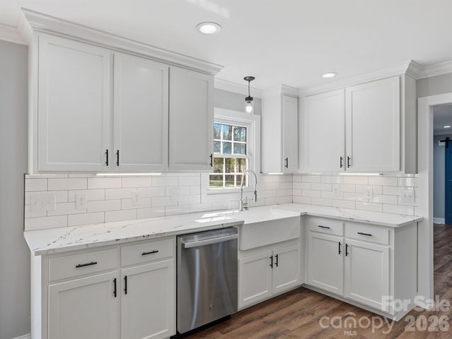 330 Skyview Drive, Catawba, SC 29704