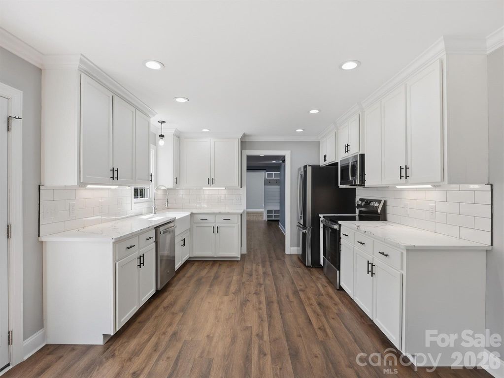 330 Skyview Drive, Catawba, SC 29704