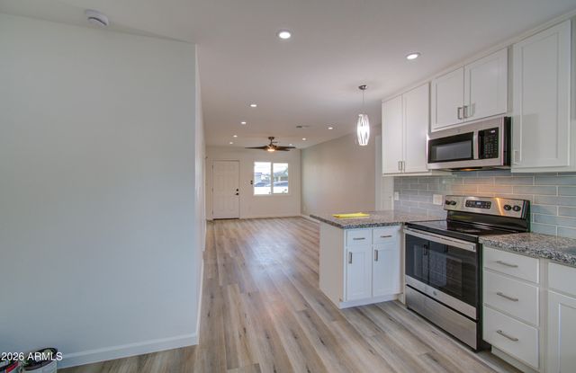 2030 W MONTE VISTA Road, Phoenix, AZ 85009