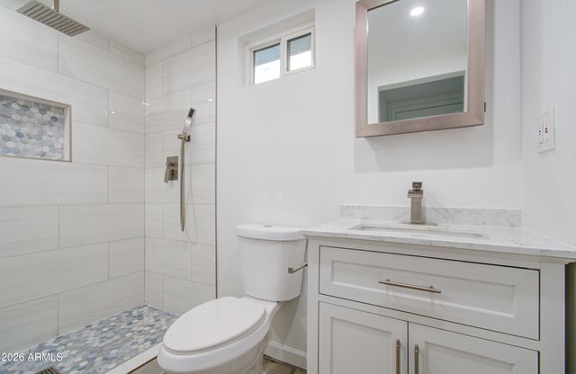 2030 W MONTE VISTA Road, Phoenix, AZ 85009