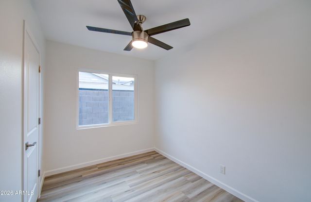 2030 W MONTE VISTA Road, Phoenix, AZ 85009