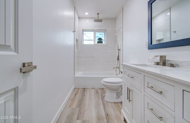 2030 W MONTE VISTA Road, Phoenix, AZ 85009
