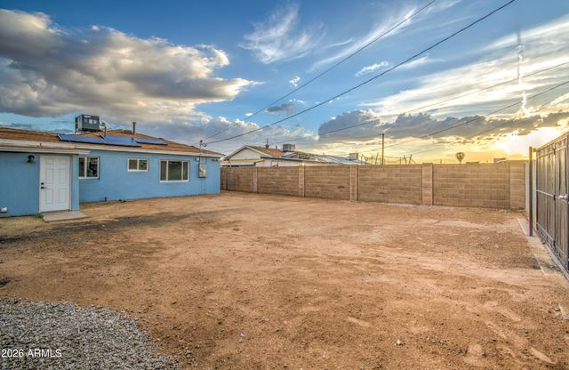 2030 W MONTE VISTA Road, Phoenix, AZ 85009