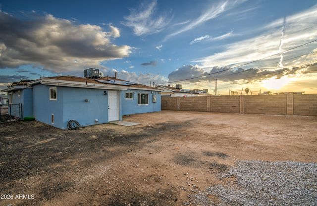 2030 W MONTE VISTA Road, Phoenix, AZ 85009