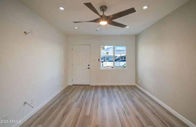 2030 W MONTE VISTA Road, Phoenix, AZ 85009
