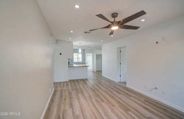 2030 W MONTE VISTA Road, Phoenix, AZ 85009