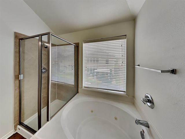 15818 Shoreline Terrace Drive, Houston, TX 77044