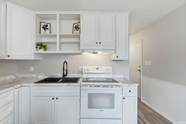 3008 Fairoak Drive, Fort Wayne, IN 46809