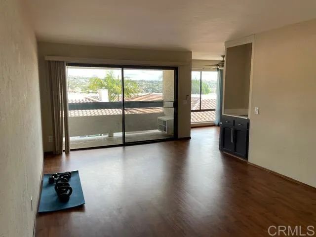 2306 Altisma Way 213, Carlsbad, CA 92009