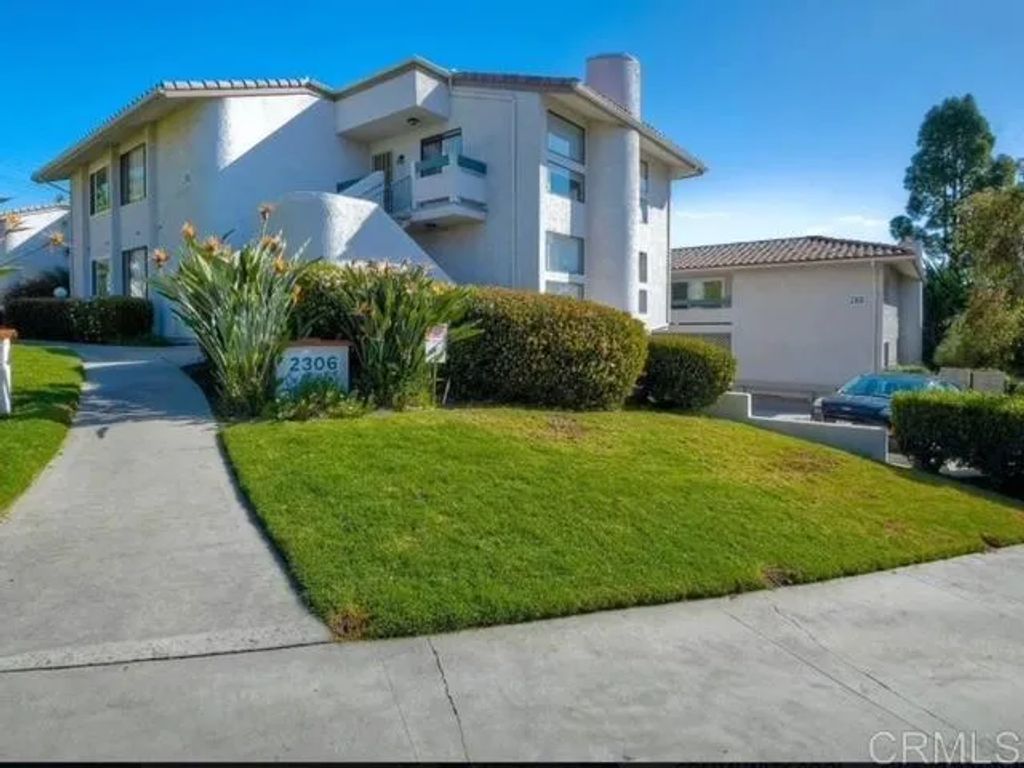2306 Altisma Way 213, Carlsbad, CA 92009