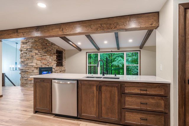 3973 W HIGHVIEW DRIVE, Appleton, WI 54913