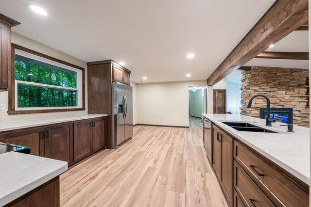 3973 W HIGHVIEW DRIVE, Appleton, WI 54913