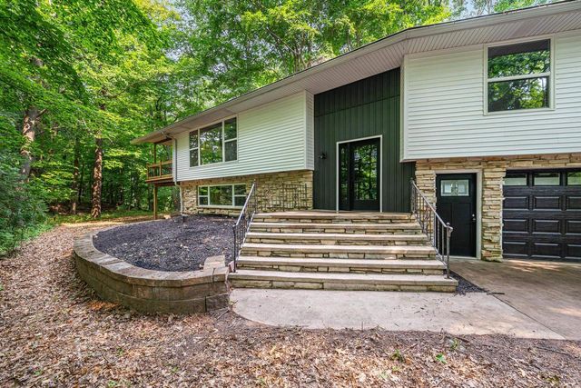 3973 W HIGHVIEW DRIVE, Appleton, WI 54913