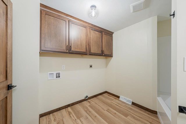 3973 W HIGHVIEW DRIVE, Appleton, WI 54913