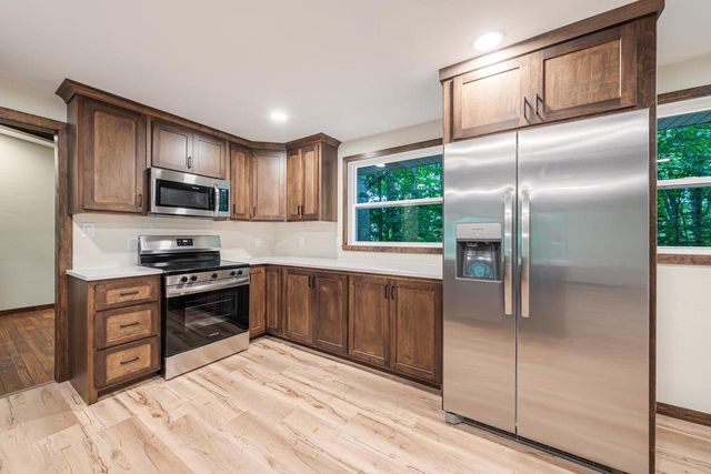 3973 W HIGHVIEW DRIVE, Appleton, WI 54913