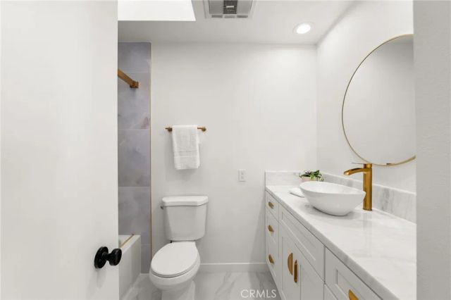 16435 Harbour Lane 13, Huntington Beach, CA 92649