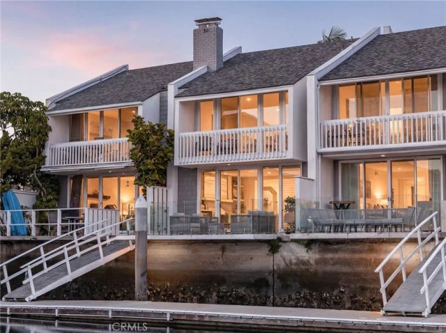 16435 Harbour Lane 13, Huntington Beach, CA 92649