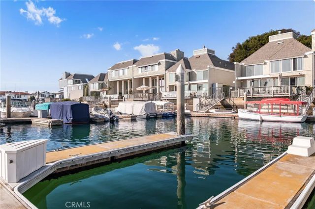 16435 Harbour Lane 13, Huntington Beach, CA 92649