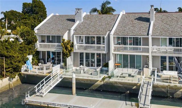 16435 Harbour Lane 13, Huntington Beach, CA 92649