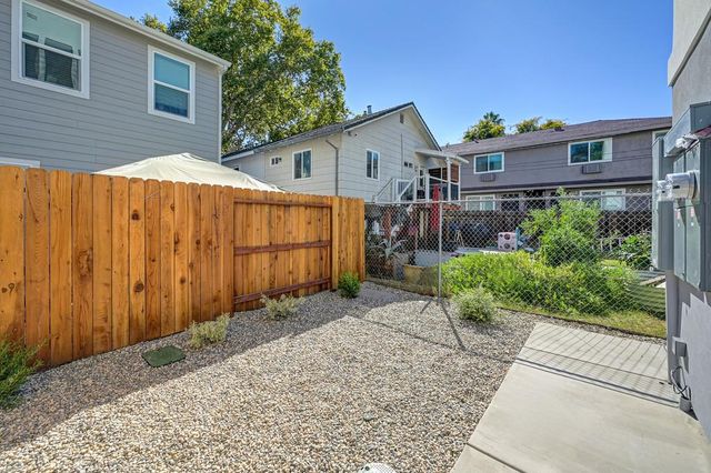 1216 Uptown Aly, Sacramento, CA 95818